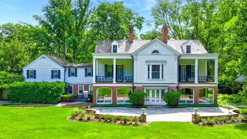 62 Woodley Rd, Winnetka, IL, 60093-3747 | Card Image