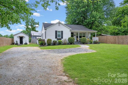 128 Avon St, Mocksville, NC, 27028-2302 | Card Image
