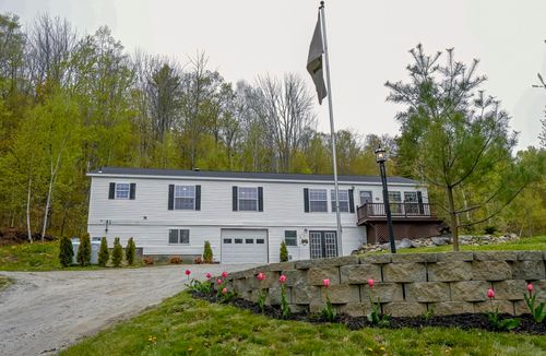 315 Morrison Hill Road, Farmington, ME, 04938 | Card Image