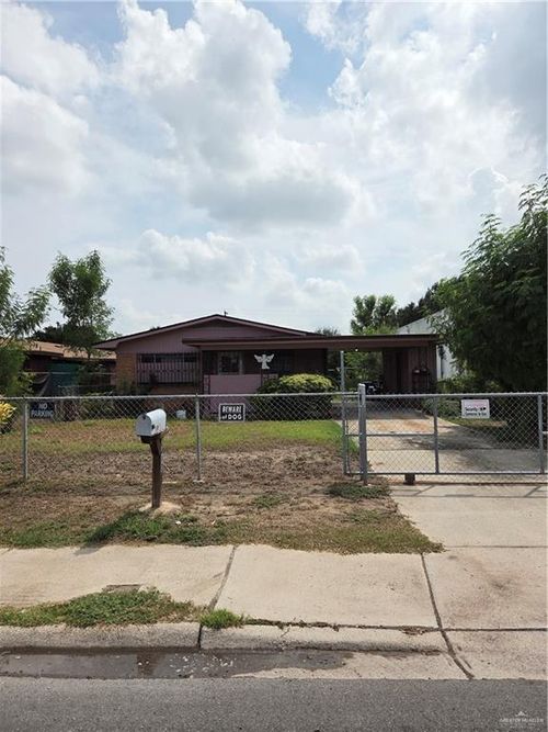 2413 Gumwood Ave, McAllen, TX, 78501-7518 | Card Image
