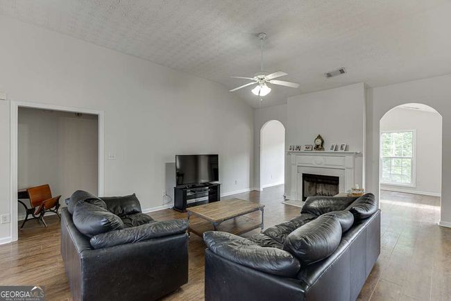 1625 Brisbane Dr, House other with 3 bedrooms, 2 bathrooms and 4 parking in Dacula GA | Image 8
