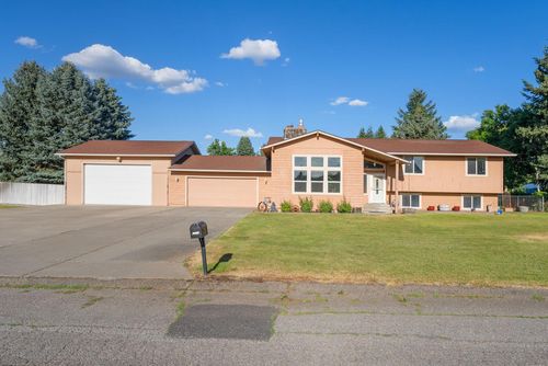 3313 S Sommer Rd, Veradale, WA, 99037-9113 | Card Image