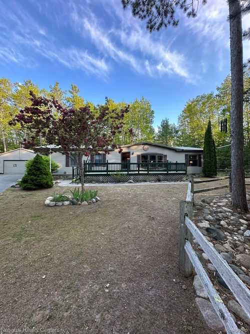 6735 Beach Rd, Rogers City, MI, 49779-9434 | Card Image