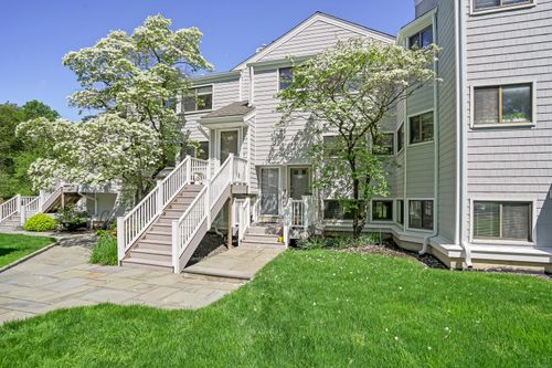 147-147 Rowayton Woods Dr, Norwalk, CT, 06854-3941 | Card Image