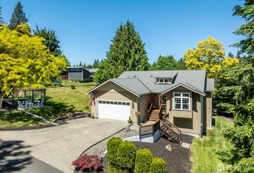 226 Alnus Way, Bremerton, WA, 98310-2284 | Card Image