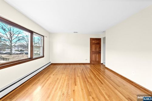 468 Broughton Ave, Bloomfield, NJ, 07003-4236 | Card Image