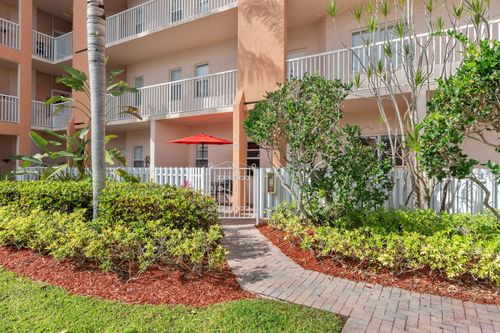 7735 Yardley Dr, Tamarac, FL, 33321-0850 | Card Image