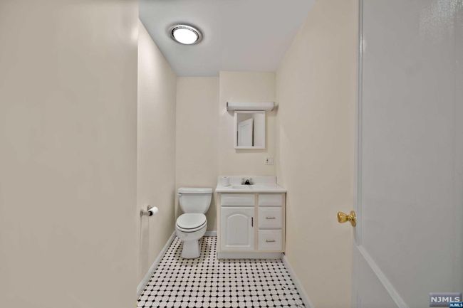 335 - 333-335 Broad Ave, Home with 0 bedrooms, 0 bathrooms and null parking in Leonia NJ | Image 19