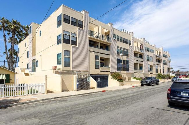 APT-22 - 270 Dahlia Ave, Condo with 3 bedrooms, 2 bathrooms and 2 parking in Imperial Beach CA | Image 33