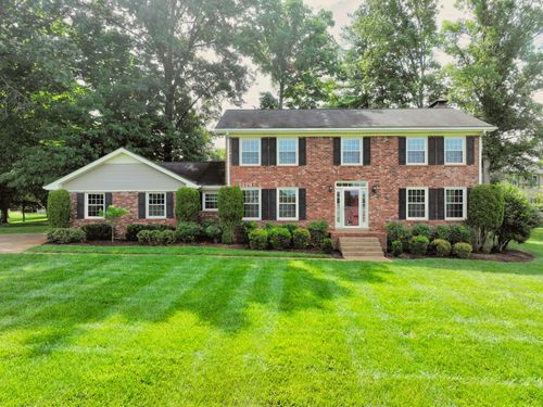100 Applewood Ct, Hendersonville, TN, 37075-5227 | Card Image