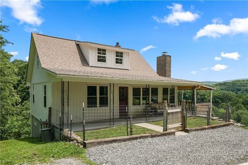 244 Flat Springs Rd, Elk Park, NC, 28622-9209 | Card Image