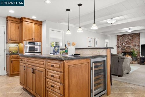 114 Combs Ln, Vallejo, CA, 94590-3552 | Card Image