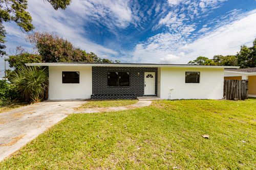 2308 Georgia Ave, Fort Pierce, FL, 34950-6535 | Card Image