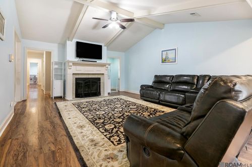 9181 Cedar Springs Ave, Denham Springs, LA, 70726-6123 | Card Image