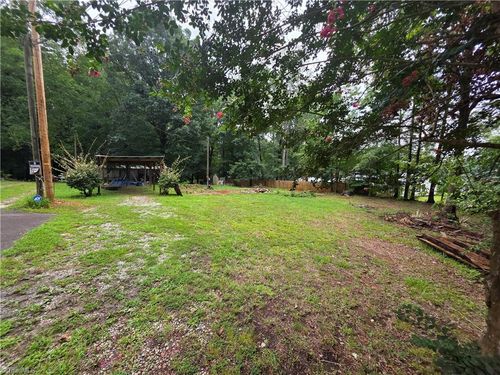 255 Pinehaven Drive, Lexington, NC, 27292 | Card Image