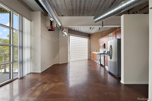 unit-14-333 E Parent Ave, Royal Oak, MI, 48067-3760 | Card Image