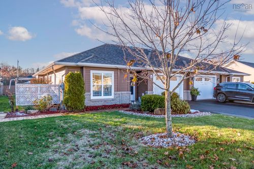 24 Beckwith Dr, Berwick, NS, B0P1E0 | Card Image