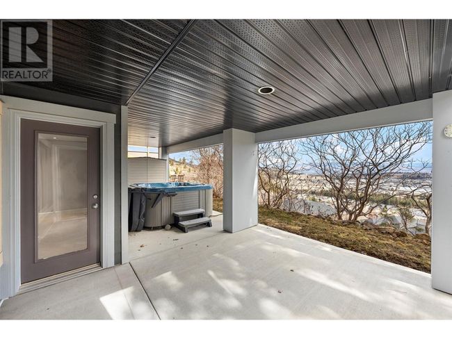 2039 Cornerstone Dr, House other with 4 bedrooms, 3 bathrooms and 2 parking in West Kelowna BC | Image 24