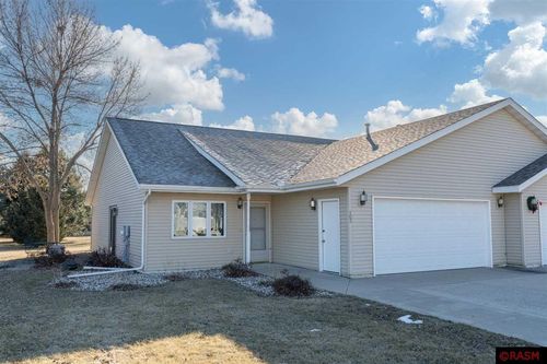 103 Cardinal Drive, Mankato, MN, 56001 | Card Image