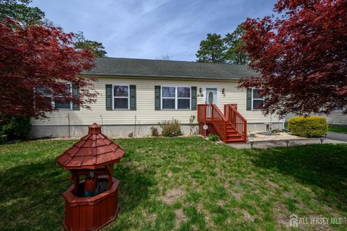 206 Iriquois Trl, BROWNS MILLS, NJ, 08015-6341 | Card Image