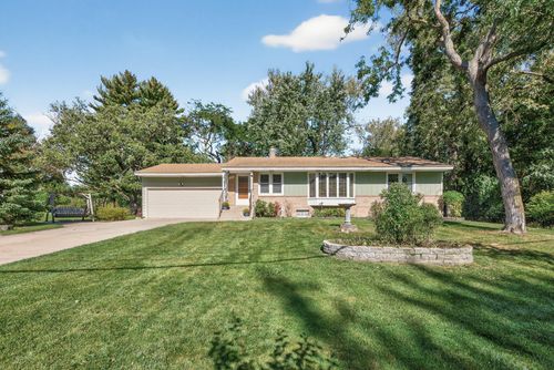 3001 Woodale Dr, Mounds View, MN, 55112-4466 | Card Image