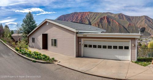 60 Cardinal Ln, Glenwood Springs, CO, 81601-2702 | Card Image