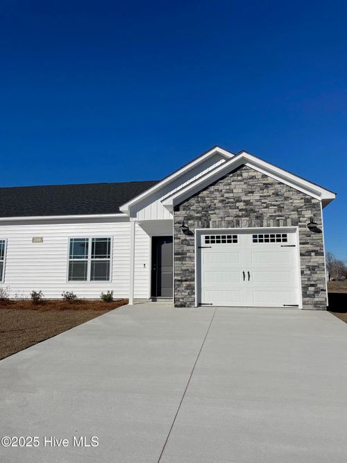 b-2308 Sweet Bay Dr, Greenville, NC, 27834-2538 | Card Image