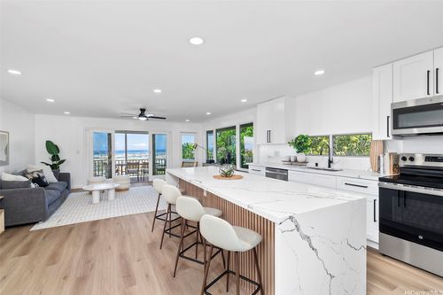 apt-a-1076 Ilima Dr, Honolulu, HI, 96817-7501 | Card Image