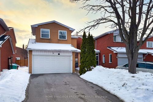 8 Royal Colwood Crt, Concord, ON, L4K2J3 | Card Image