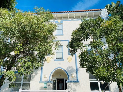 305-1611 Meridian Ave, Miami Beach, FL, 33139-2811 | Card Image