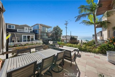 9th Street, Home with 6 bedrooms, 3 bathrooms and 3 parking in Manhattan Beach CA | Image 2