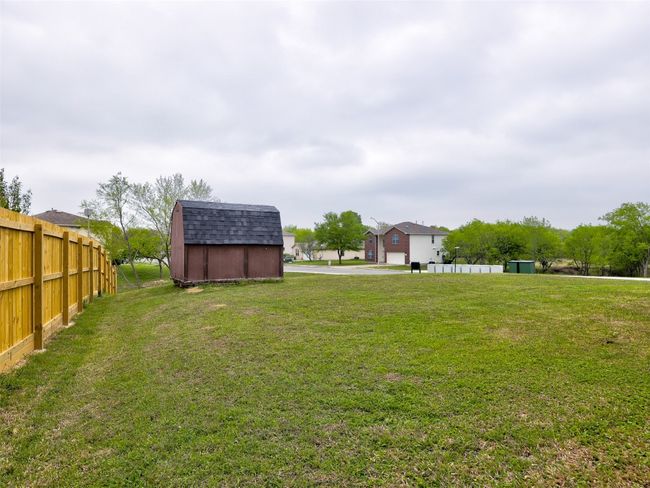335 Dandelion Loop, House other with 4 bedrooms, 3 bathrooms and null parking in Kyle TX | Image 12