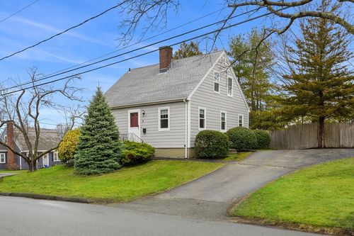 2 Girdler Rd, Marblehead, MA, 01945-2205 | Card Image