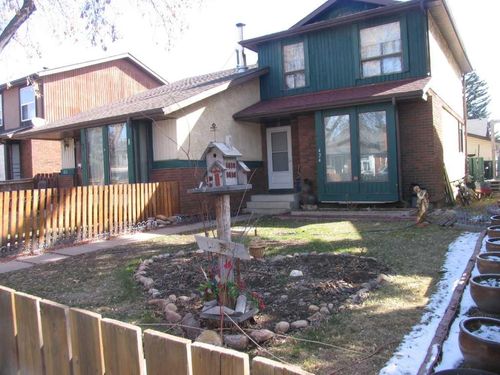 424 Templeview Drive Ne, Home with 3 bedrooms, 2 bathrooms and 2 parking in Calgary AB | Card Image