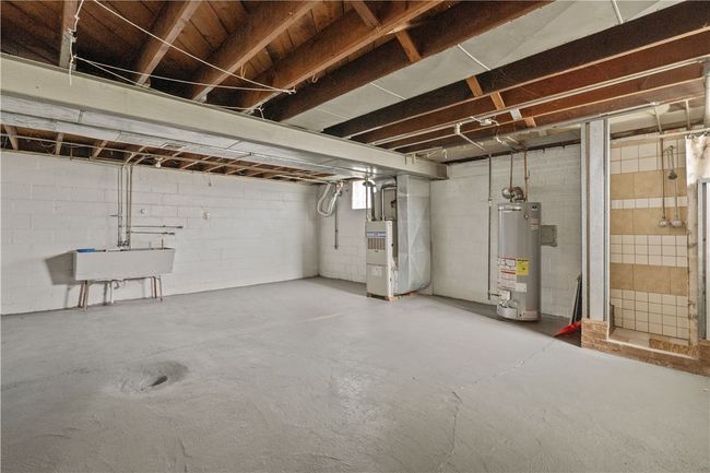 2034 Washington Blvd, House other with 3 bedrooms, 2 bathrooms and 2 parking in Glassport PA | Image 23
