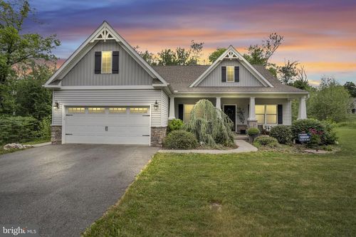 110 Freys Rd, ELIZABETHTOWN, PA, 17022-1129 | Card Image