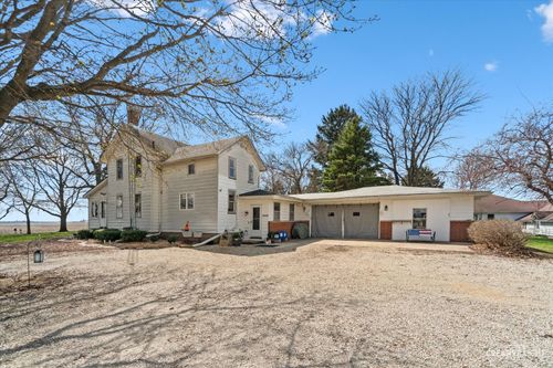 15555 Mcgirr Rd, Hinckley, IL, 60520-6088 | Card Image