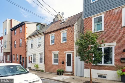 1217 E Oxford St, PHILADELPHIA, PA, 19125-3922 | Card Image