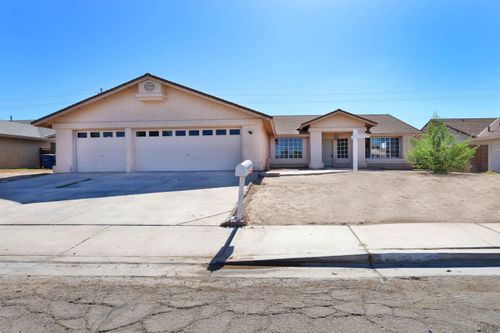 1515 S 33rd Dr, Yuma, AZ, 85364-4162 | Card Image