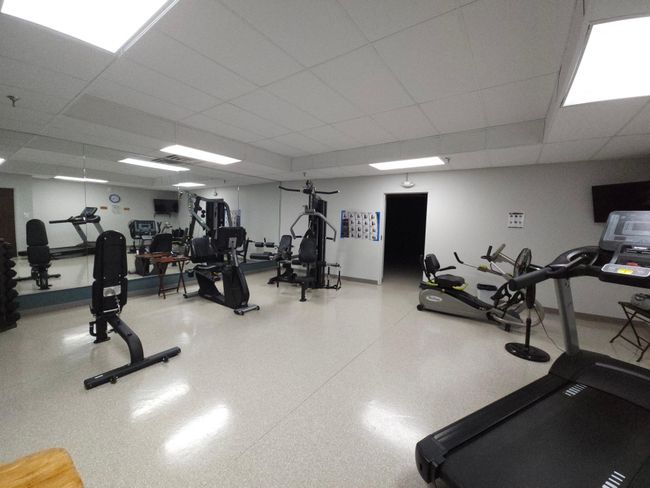Exercise and weight room amenity | Image 8