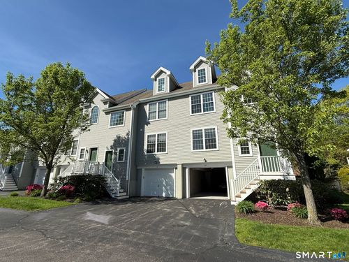 32-15 Freedom Way, Niantic, CT, 06357-1052 | Card Image