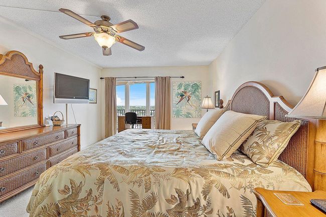 APT-1030D - 3310 S Ocean Blvd, Condo with 2 bedrooms, 2 bathrooms and null parking in Highland Beach FL | Image 14