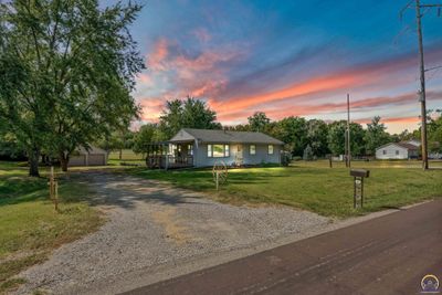 1345 Nw 35th St, House other with 4 bedrooms, 2 bathrooms and null parking in Topeka KS | Image 2