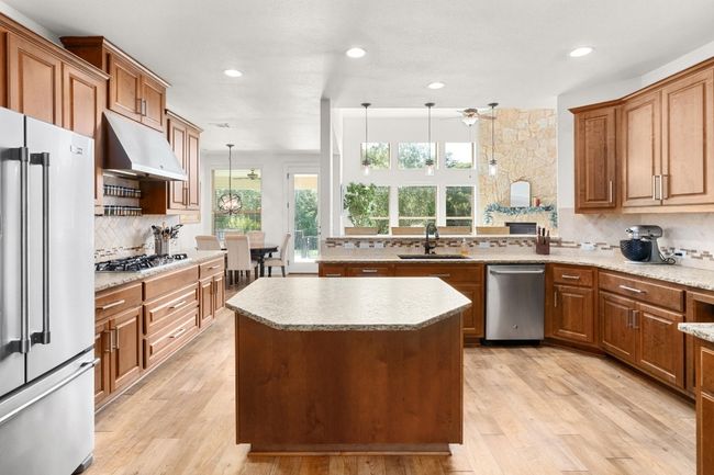 174 Jayne Cv, House other with 5 bedrooms, 5 bathrooms and 4 parking in Austin TX | Image 7