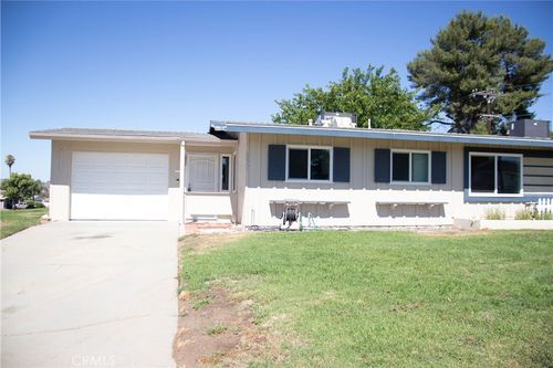 28501 Bradley Rd, Menifee, CA, 92586-3073 | Card Image