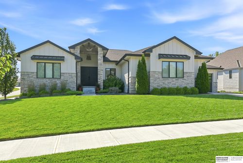 2005 S 208th St, Elkhorn, NE, 68022-2735 | Card Image