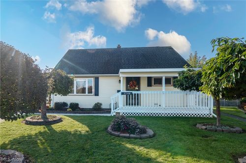 1246 Valleyview Ave Sw, Canton, OH, 44710-1428 | Card Image
