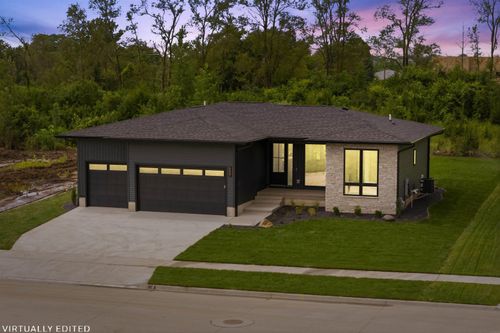 4627 Luke St, Cedar Falls, IA, 50613-8360 | Card Image