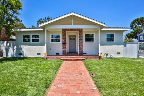 11105 Emelita St, North Hollywood, CA, 91601-1308 | Card Image
