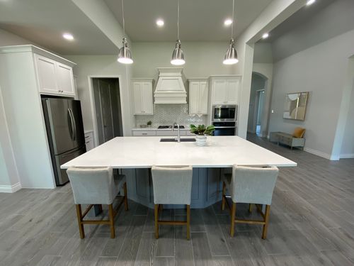 1008 Myers Park Trl, Roanoke, TX, 76262-1555 | Card Image